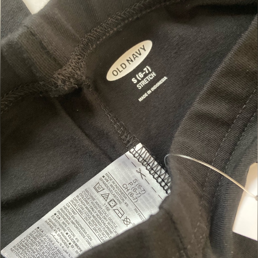 Old Navy | NWT Girls Black Leggings - Picture 3 of 3